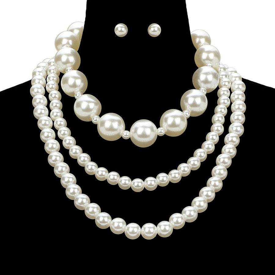 Classy and Fabulous Pearl Necklace